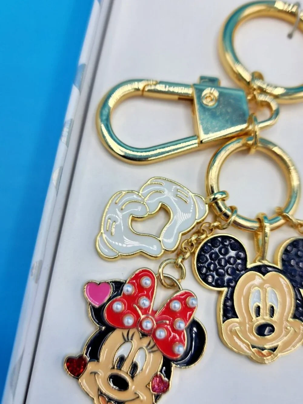 Disney Baublebar Mickey Mouse Minnie Mouse Heart Hands Love Keychain Charm NEW